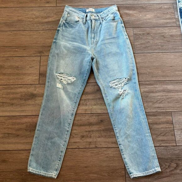 Madewell Denim - madewell momjean size 25 light wash denim with light distressing